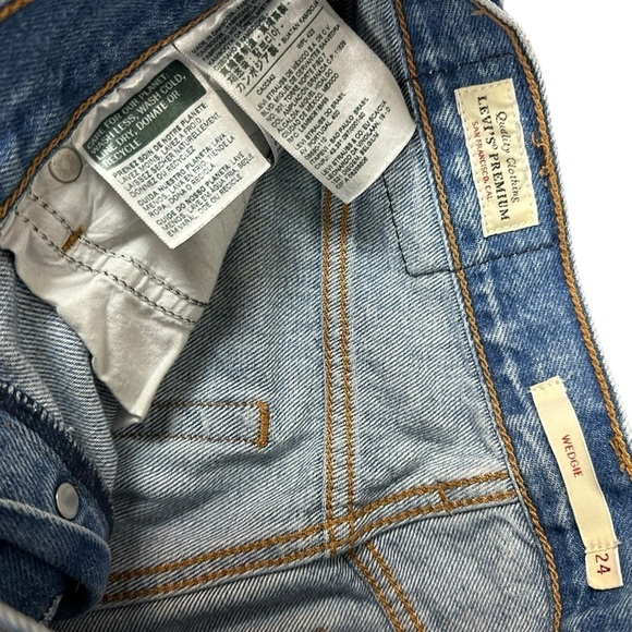 Free People Levi’s Wedgie Icon Fit Oxnard in Athen's No Way Size 24 - Picture 9 of 16